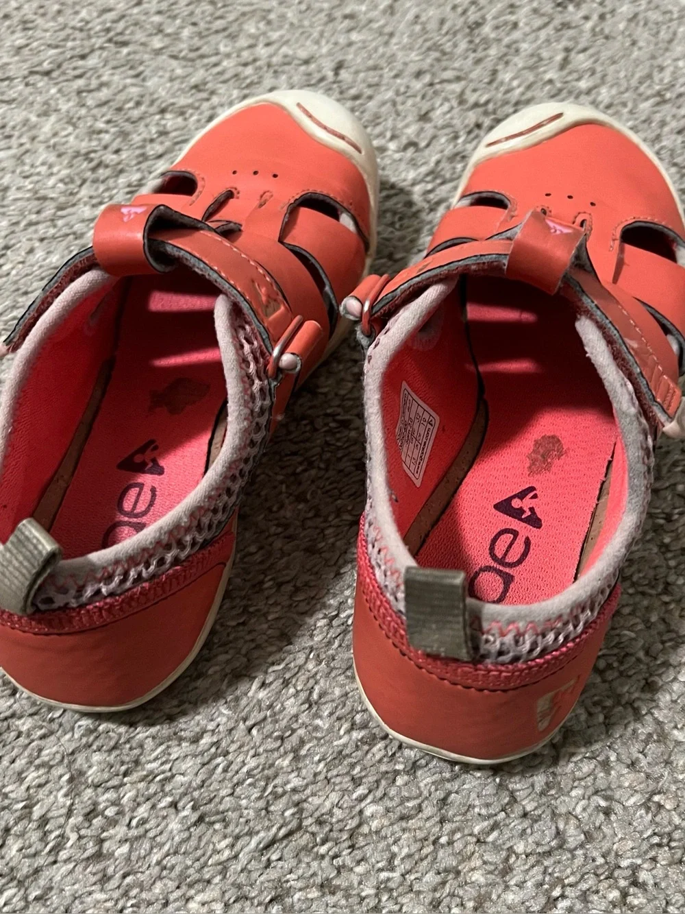 PLAE Kids Coral Pink Closed-Toe Hook-and-Loop Sandals Size 1